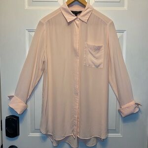 Banana Republic 100% Silk Collared   Covered Buttons Peach Blouse Tunic Sz. S